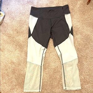 CALIA by Carrie Underwood Blue and Gray Capris